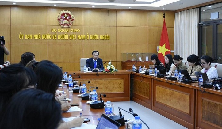 Sơ kết 05 năm thực hiện Chỉ thị 45-CT/TW của Bộ Chính trị về công tác đối với người Việt Nam ở nước ngoài